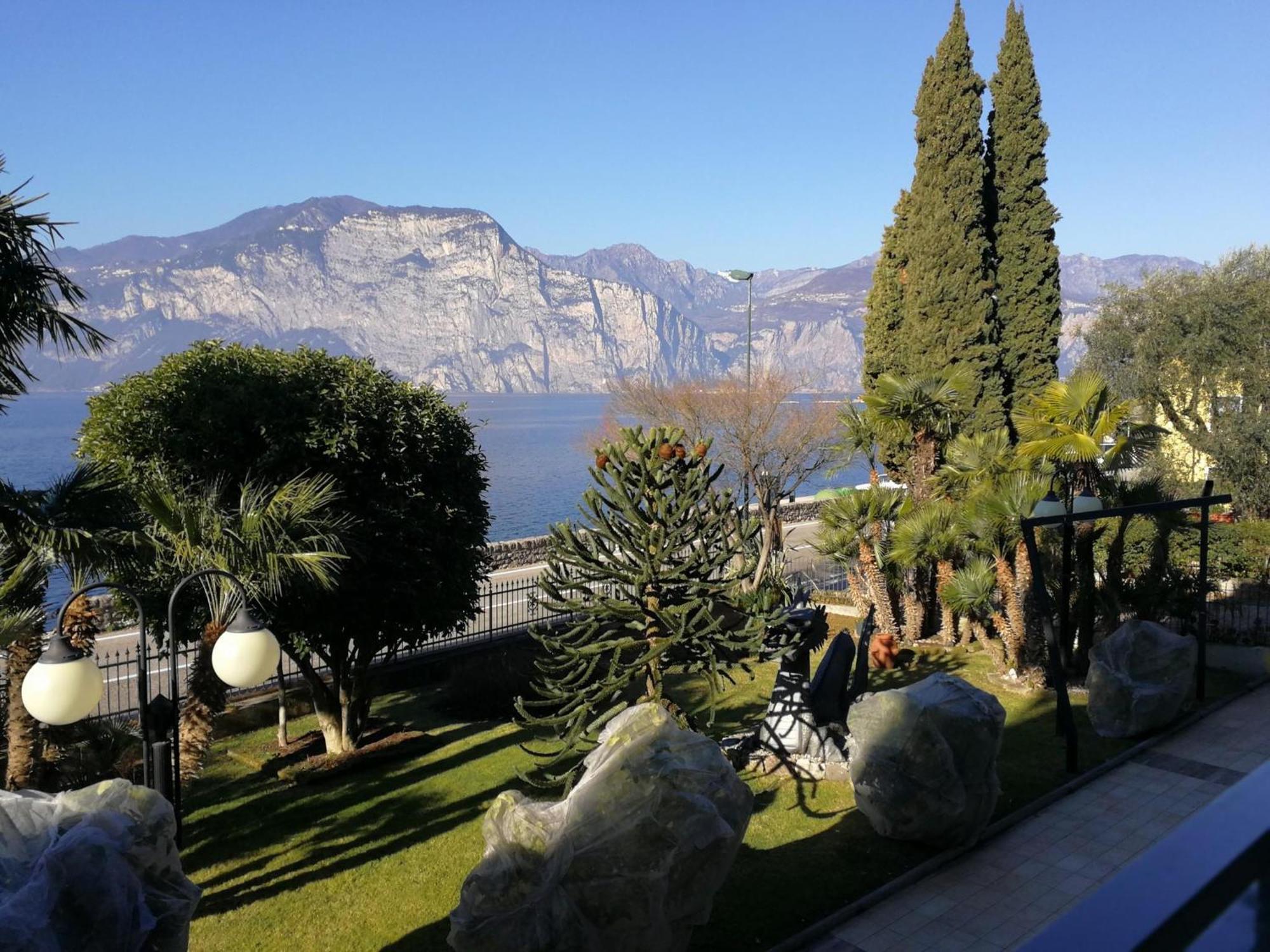 Hotel Drago - Garda Lake Collection برنزوني سول جاردا المظهر الخارجي الصورة